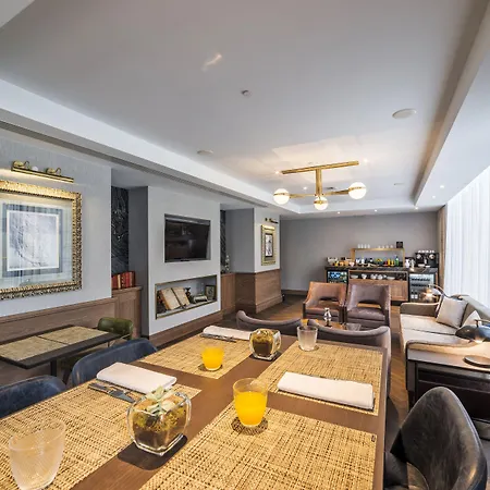 Crowne Plaza By Ihg Hotel Oporto