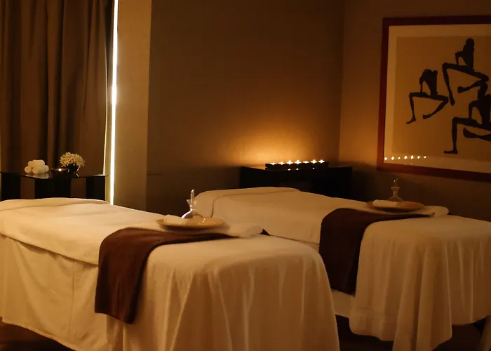 Crowne Plaza By Ihg 5*