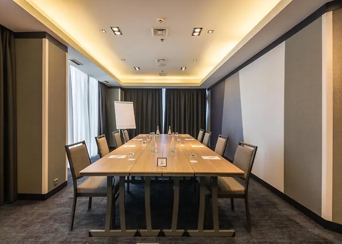 Crowne Plaza Porto, An Ihg 5*