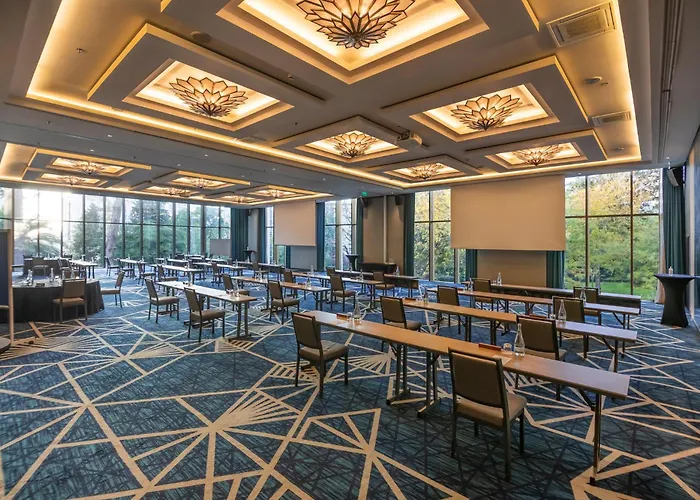 Crowne Plaza Porto, An Ihg Hotel 5*