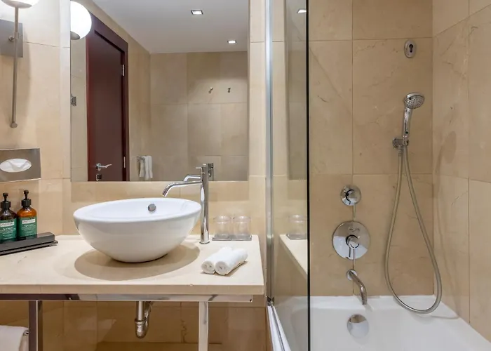 Crowne Plaza Porto, An Ihg 5*