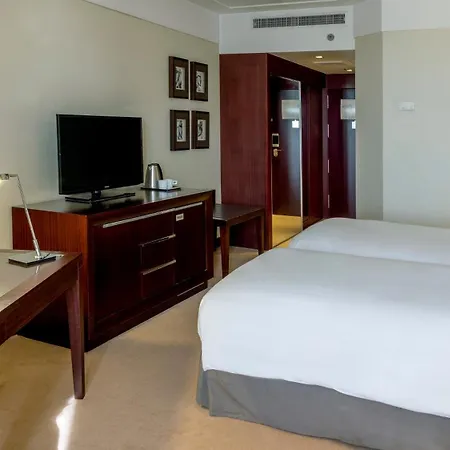 Crowne Plaza By Ihg Hotel Porto