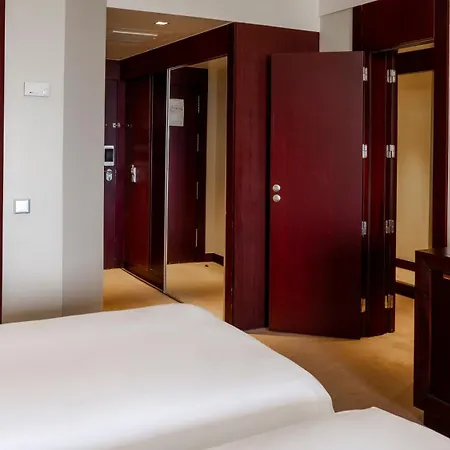 Crowne Plaza By Ihg Hotel Porto