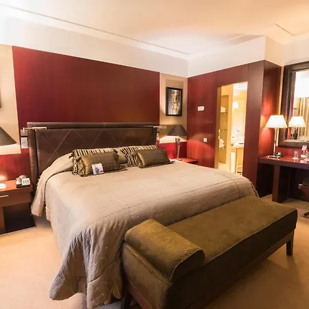 Hotel Crowne Plaza By Ihg 5*