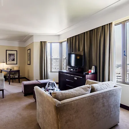 クラウンプラザ ホテル ポルト