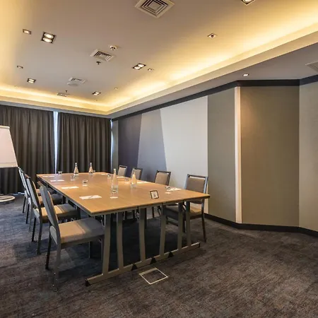 Crowne Plaza By Ihg 5* Porto