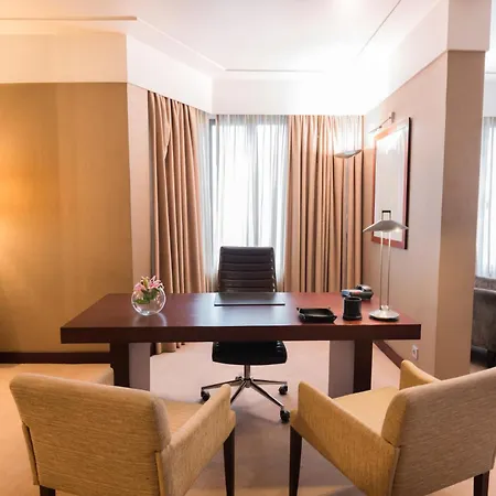 Hotel Crowne Plaza Porto, An Ihg 5*