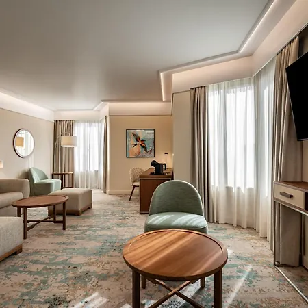 Crowne Plaza By Ihg Hotel