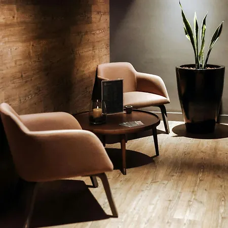 Crowne Plaza By Ihg 5*