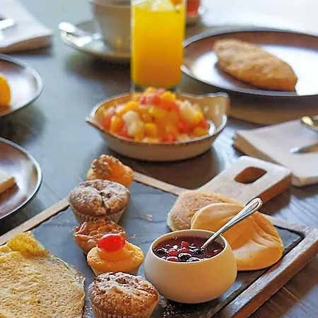 Crowne Plaza By Ihg