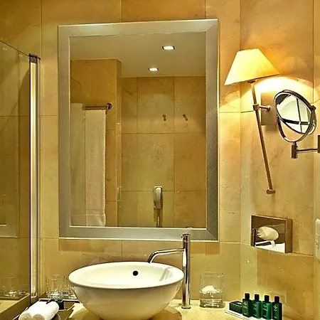 Crowne Plaza By Ihg Ξενοδοχείο