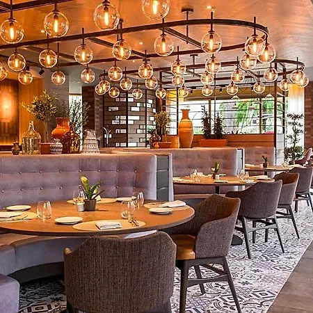 Crowne Plaza By Ihg Ξενοδοχείο 5*