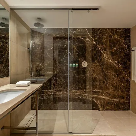 Hotel Crowne Plaza By Ihg 5*