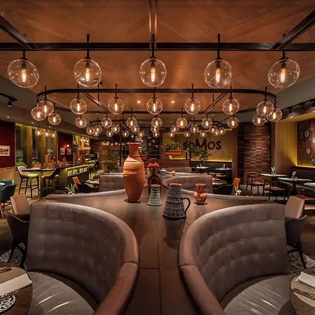 Crowne Plaza By Ihg 5*