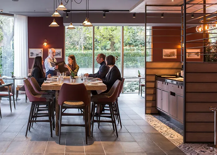 Crowne Plaza By Ihg Hotel 5*