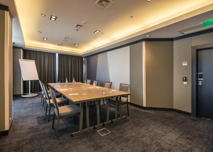 波尔图皇冠假日酒店 5* 波尔图