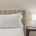 Crowne Plaza By Ihg Hotel