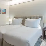 Crowne Plaza By Ihg Hotel