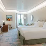 Crowne Plaza By Ihg 5*