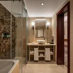Hotel Crowne Plaza By Ihg 5*