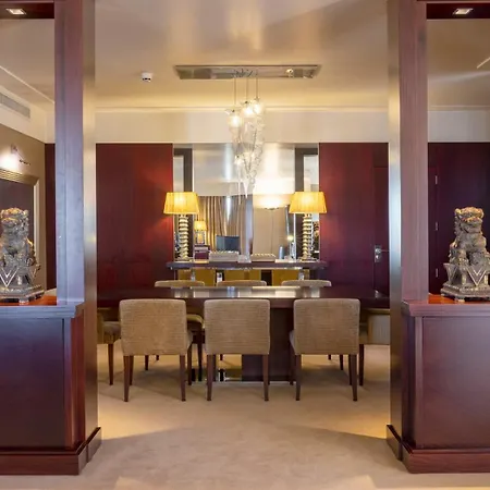 Crowne Plaza By Ihg Hotel 5*