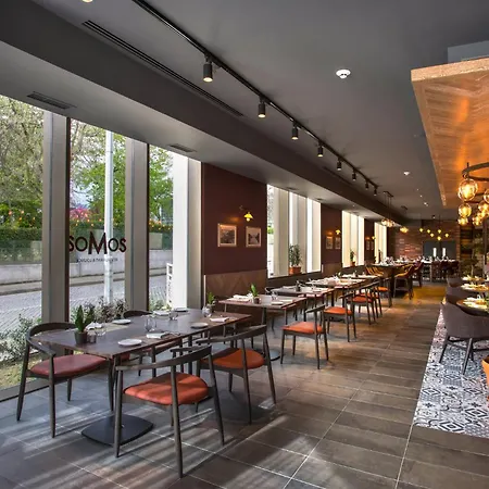 Crowne Plaza By Ihg Hotel 5*