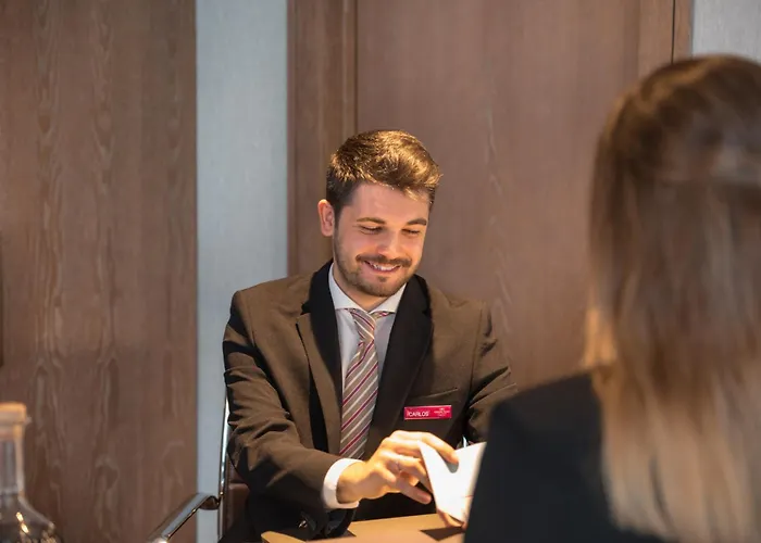 Hotell Crowne Plaza By Ihg 5*