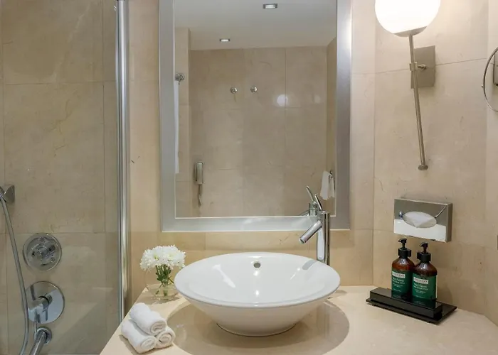 Crowne Plaza By Ihg 5* Oporto