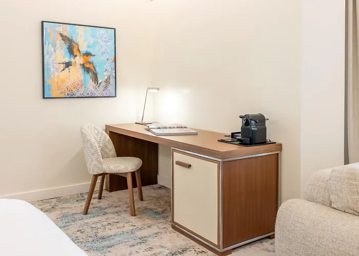 Crowne Plaza By Ihg Hotell Oporto