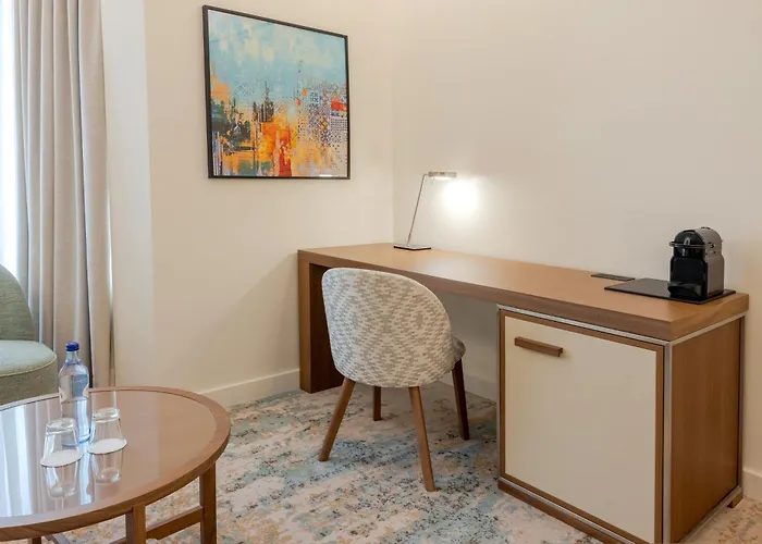 Hotell Crowne Plaza By Ihg 5*