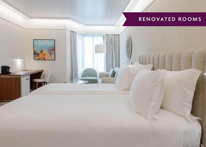 Crowne Plaza By Ihg Hotell