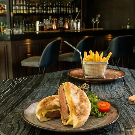 Hotel Crowne Plaza Porto, An Ihg 5*